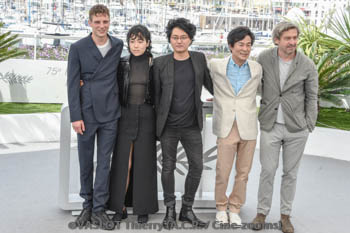Yoann Zimmer, Ji-Min Park, Davy Chou, Oh Kwang-Rok and Louis-Do De Lencquesaing