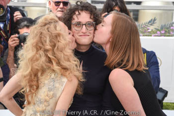 Gillian Anderson, Jane Schoenbrun, Hannah Einbinder