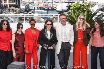 Abbi Jacobson, Sugar Lyn Beard, Samira Wiley, Julia Louis-Dreyfus, Seth Rogen, Leah Nelson, Lauren Miller Rogen