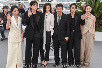 Kim Shin-rok, Ji Chang-wook, Jun Ji-hyun, Yeon Sang-ho, Koo Kyo-hwan, Shin Hyun-been 