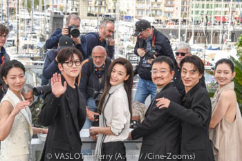Kim Shin-rok, Ji Chang-wook, Jun Ji-hyun, Yeon Sang-ho, Koo Kyo-hwan, Shin Hyun-been 
