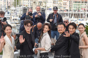 Kim Shin-rok, Ji Chang-wook, Jun Ji-hyun, Yeon Sang-ho, Koo Kyo-hwan, Shin Hyun-been 