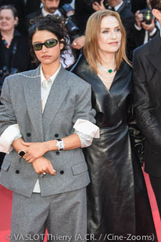 Odessa A'zion, Isabelle Huppert 