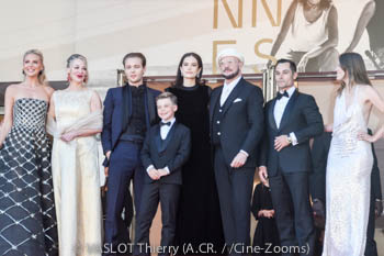 Olga Hoffmann, Kelly B. Eviston, Edouard Philipponnat, Clark Shotwell, Ella Bleu Travolta, John Travolta, Jason Berger, Amy Laslett 