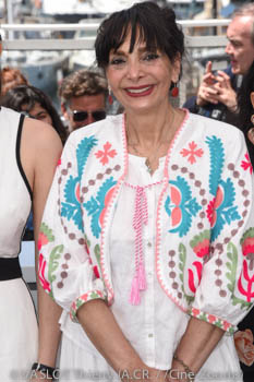Manijeh Hekmat 