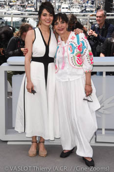 Pegah Ahangarani, Manijeh Hekmat