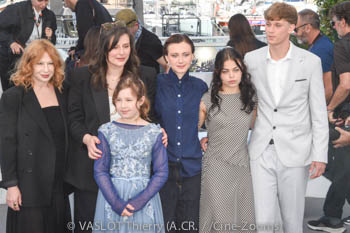 Birgit Minichmayr, Lotte Shirin Keiling, Sandra Wollner, Carla Hütterman, Esja Wendel, Tristán López