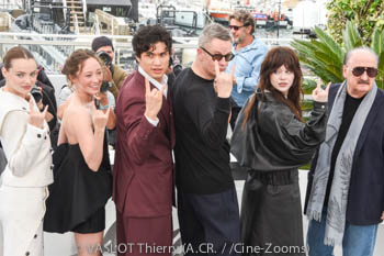 Kristine Froseth, Havana Rose Liu, Charles Melton, Nicolas Winding Refn, Sophie Thatcher, Pino Donaggio 