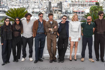 Valérie Dréville, Lilith Grasmug, Shanti Masud, Laurent Senechal, Lucas Harari, Niels Schneider, Arthur Harari, Léa Seydoux, Jonathan Turnbull, Andrea Poggio, Vincent Poymiro