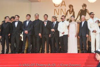 Felix Kysyl, Tom Mison, Simon Abkarian, Antonin Baudry, Florian Lesieur, Niels Schneider, Kacey Mottet-Klein, Loïc Corbery, Jerome Seydoux, Anamaria Vartolomei, Mathieu Kassovitz, Benoît Magimel, Ardavan Safaee 