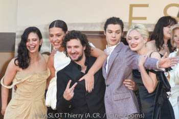 Noée Abita, Adèle Exarchopoulos, Vincent Lacoste, Paul Kircher, Nadia Tereszkiewicz 