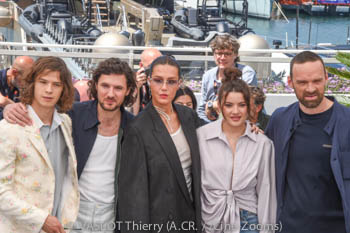 Paul Kircher, Vincent Lacoste, Adèle Exarchopoulos, Malou Khebizi, Alban Lenoir 