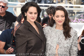 Noémie Merlant, Marion Cotillard