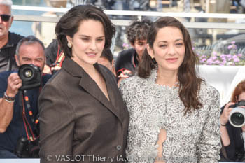 Noémie Merlant, Marion Cotillard