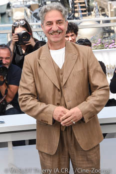 Simon Abkarian