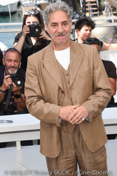 Simon Abkarian