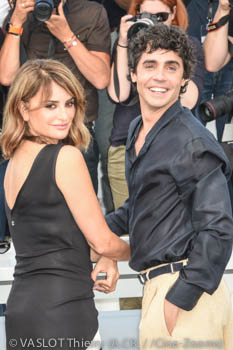 Penélope Cruz, Javier Ambrossi 