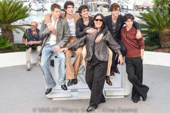 Miguel Bernardeau, Javier Calvó, Javier Ambrossi, Carlos González, Guitarricadelafuente,Milo Quifes