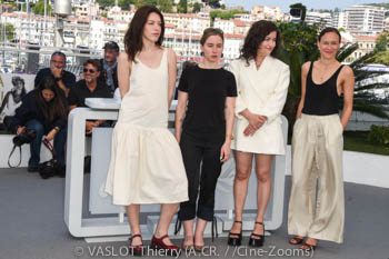Tamara Todorovic, Lola Degove, Niki Lindroth von Bahr, Mathilde Bédouet